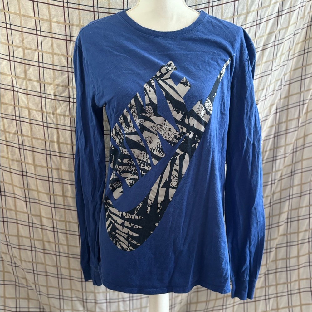 Nike Men’s Long-Sleeve Royal Blue Graphic Swoosh Shirt